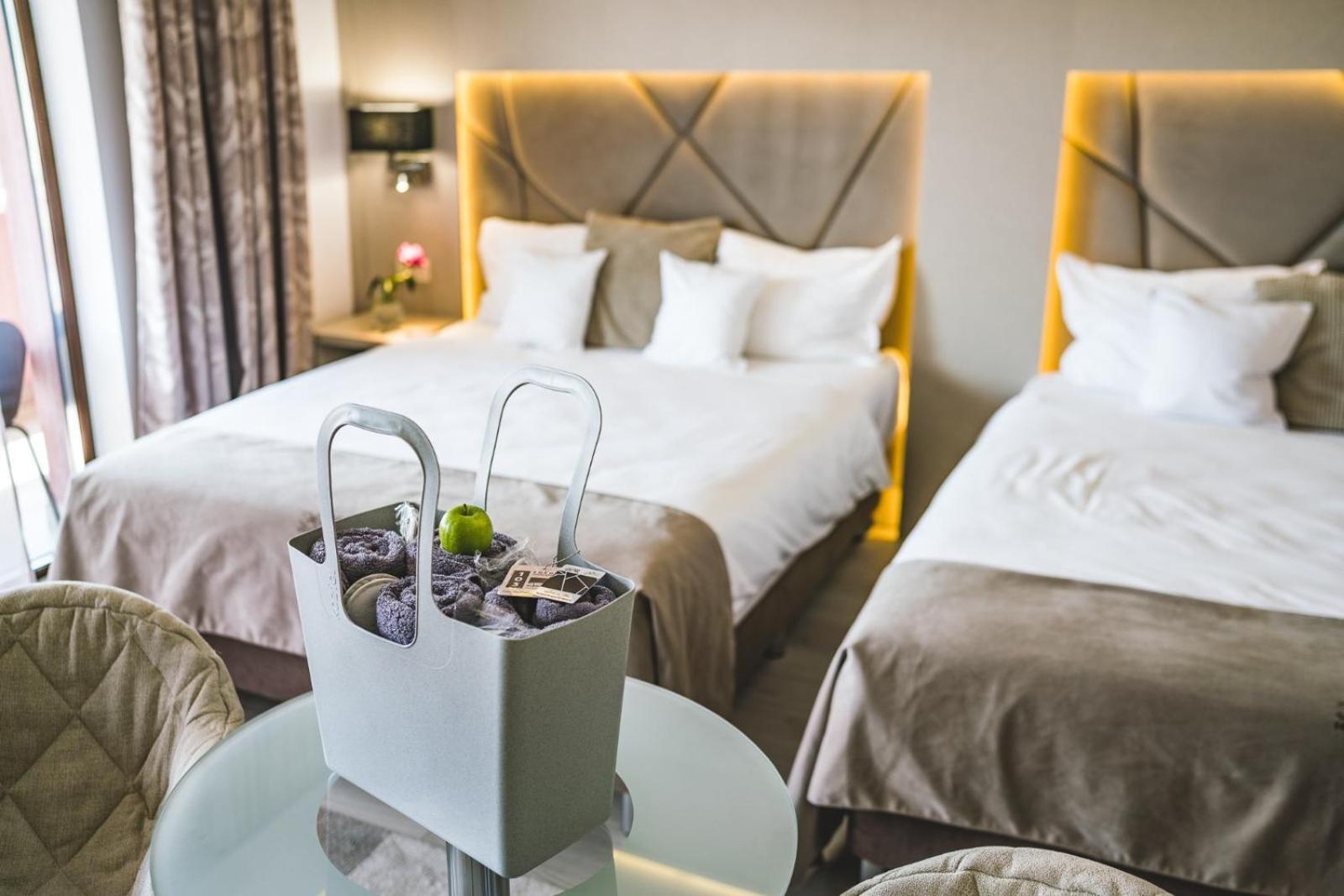 Hotel Eden Garden Spa Kimpulung Mołdawski Zewnętrze zdjęcie
