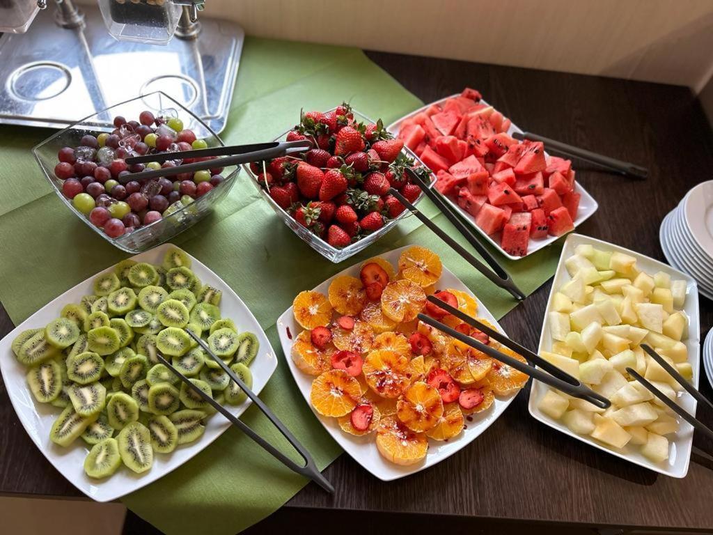 Hotel Eden Garden Spa Kimpulung Mołdawski Zewnętrze zdjęcie