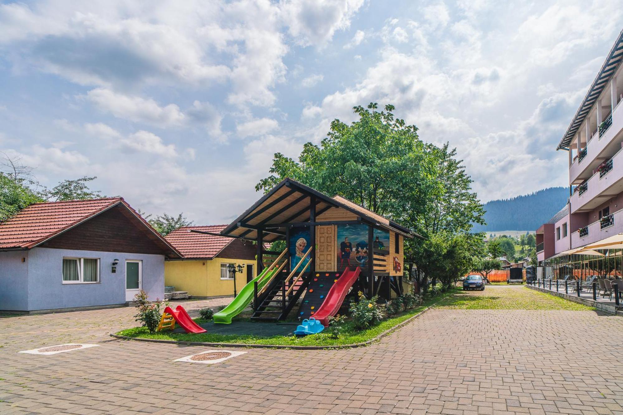 Hotel Eden Garden Spa Kimpulung Mołdawski Zewnętrze zdjęcie